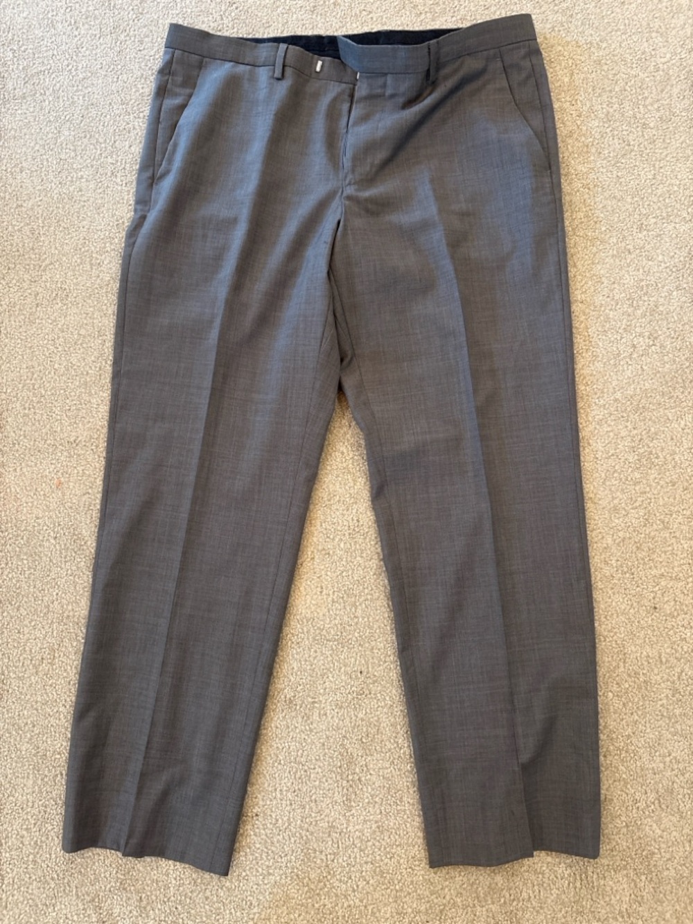 Hugo Boss Taupe Wool Dress pants Size 52 (36R) Tailored Slim Luxury Trousers